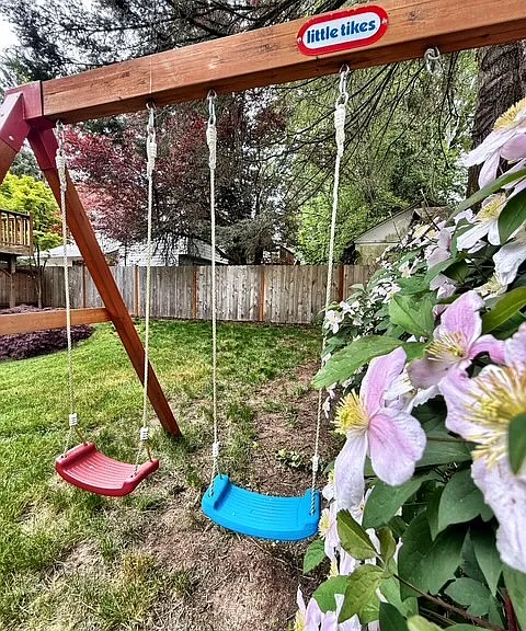 710 Parkway Ct NE — Photo 15