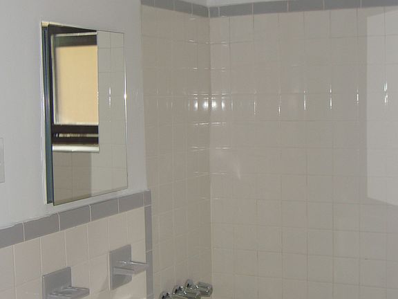 5th image of 330 W 55th St APT 2F