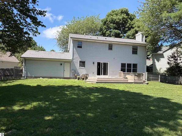 4502 Wild Pine Ct S, Midland, MI 48642