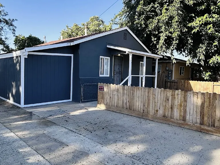 1423 Mono Dr — Photo 4