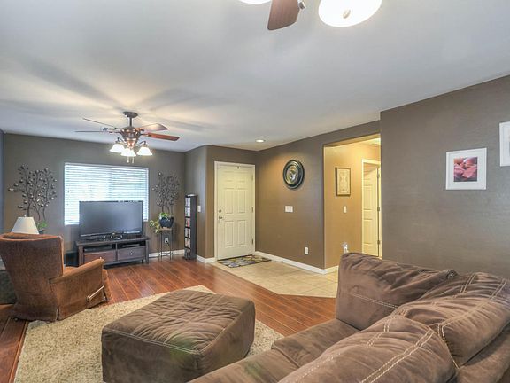 5th image of 11559 W Brown St