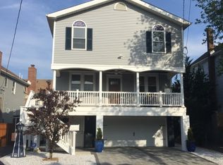 43 Cornwell St, Highlands, NJ 07732