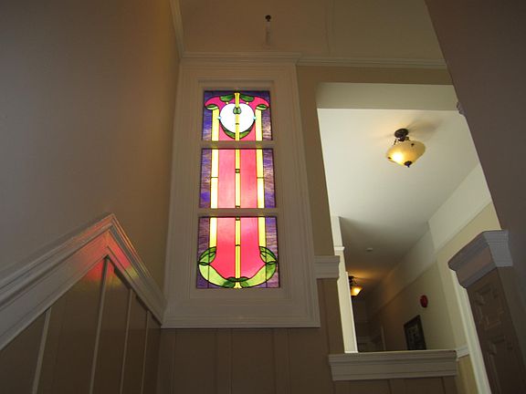 3rd image of 318 Frederick St APT 2