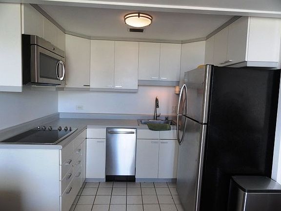 5th image of 225 Queen St APT 25H