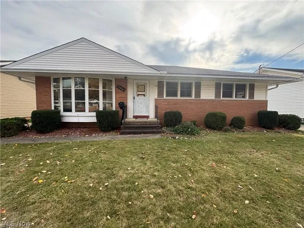 11019 Westborough Rd, Parma Heights, OH 44130