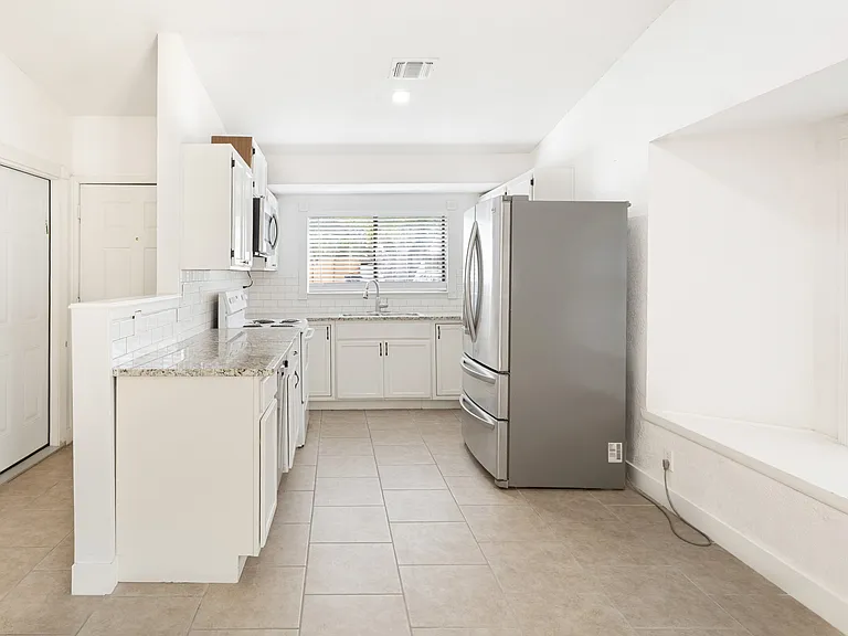 4003 Sunrise Creek Dr — Photo 6