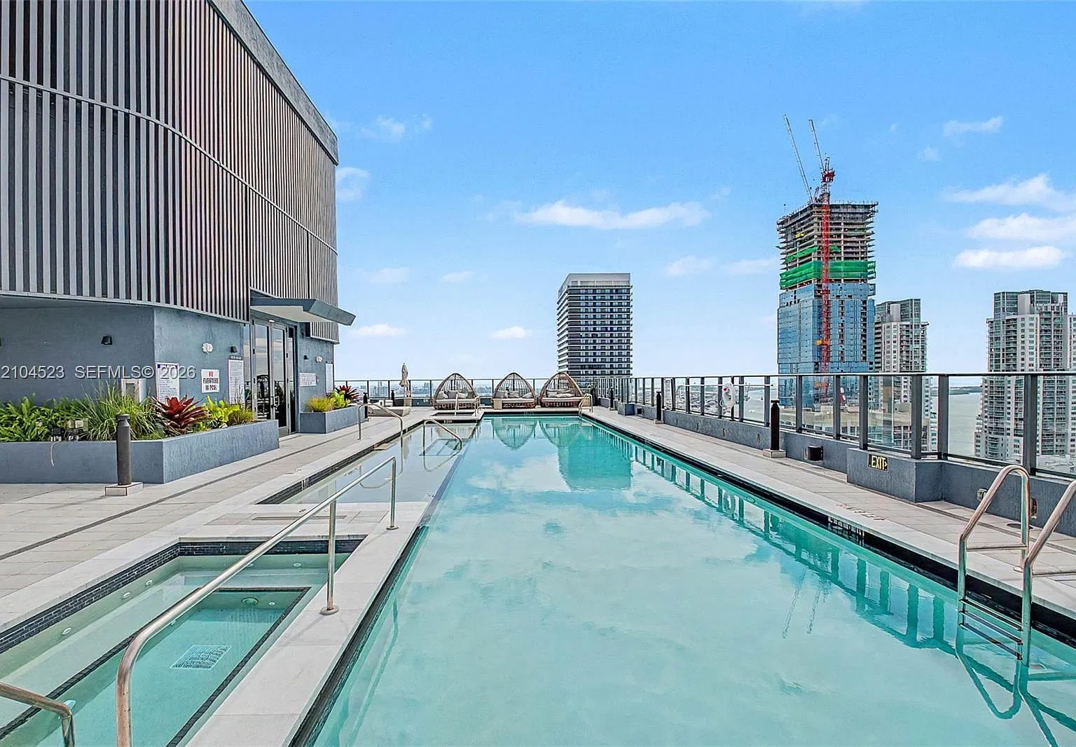 2 bed, 2.0 bath, 760 sqft, $4,600 — Photo 1