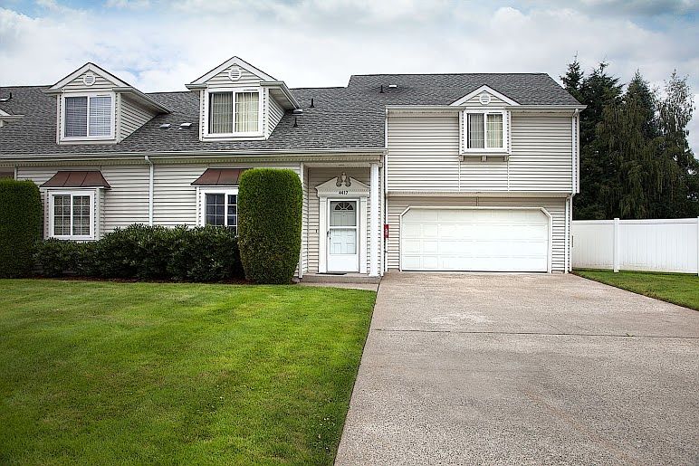 1st image of 4417 Governor Ln SE