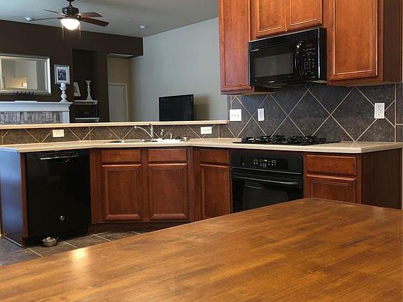 4th image of 9137 Chardin Park Dr