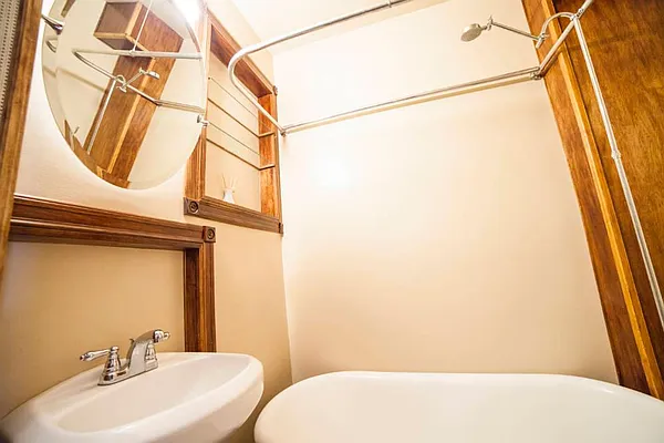 Rented by Town Residential | media 27