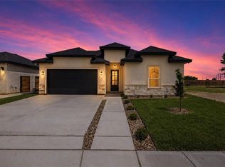 900 Magnolia St, Mission, TX 78573