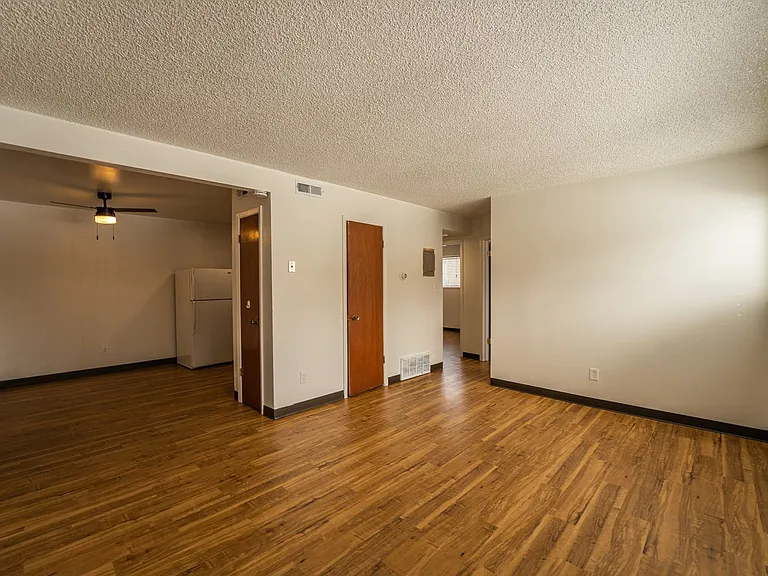 University Heights (KC-AM) — Photo 22