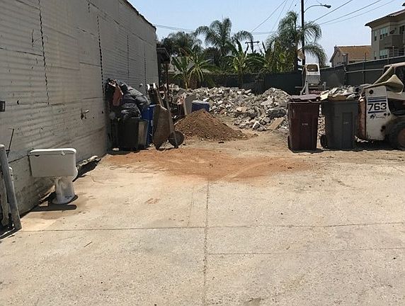 4th image of 800 N Figueroa St