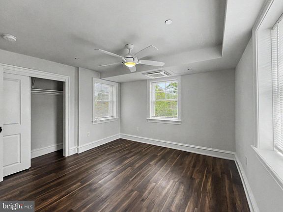 5th image of 1 Pennsylvania Ave #2