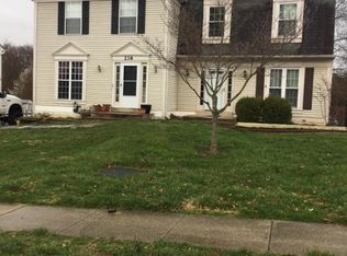 240 Perrywinkle Ln, Gaithersburg, MD 20878