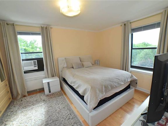 5th image of 73-11 210th St APT 5N