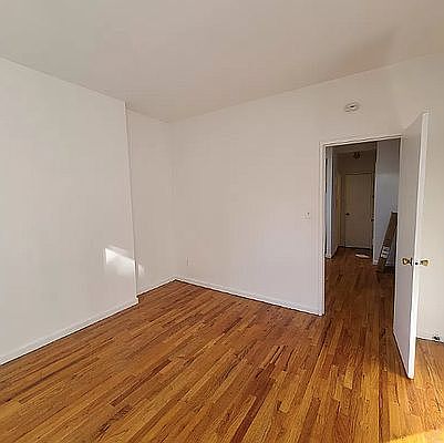 4th image of 352 E 89th St APT 4D