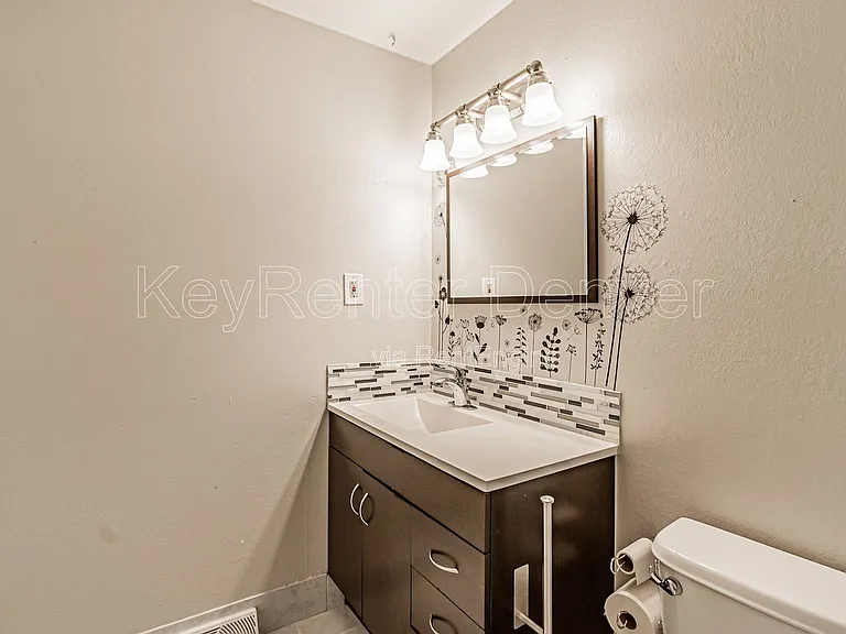 4419 S Xavier St — Photo 35
