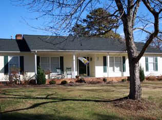 2415 Autumn Chase Ln, Gastonia, NC 28056