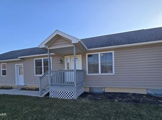 22 Windy Ln, Jersey Shore, PA 17740