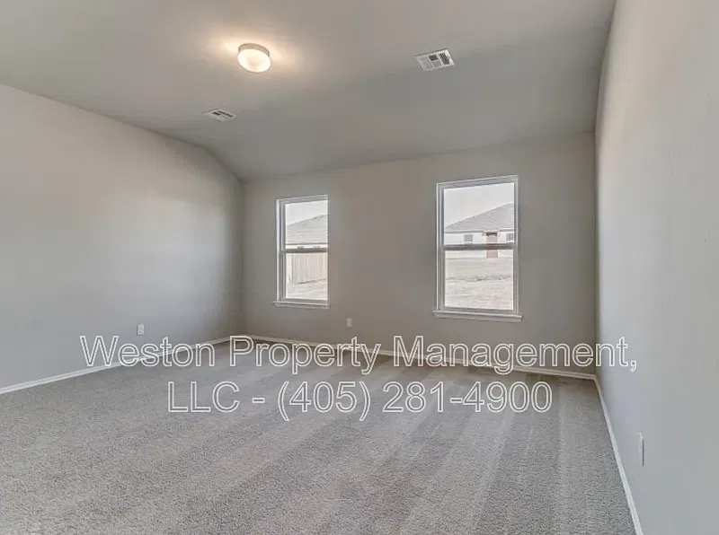 3 bed, 2.0 bath, 1420 sqft, $1,550 — Photo 4