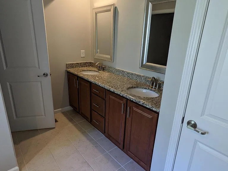 5313 Cambridgeshire Loop — Photo 29