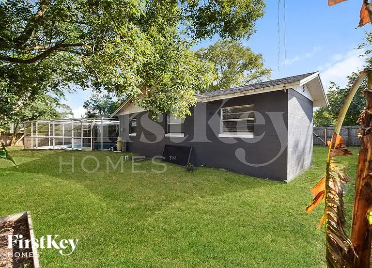 561 Hibiscus Rd — Photo 15