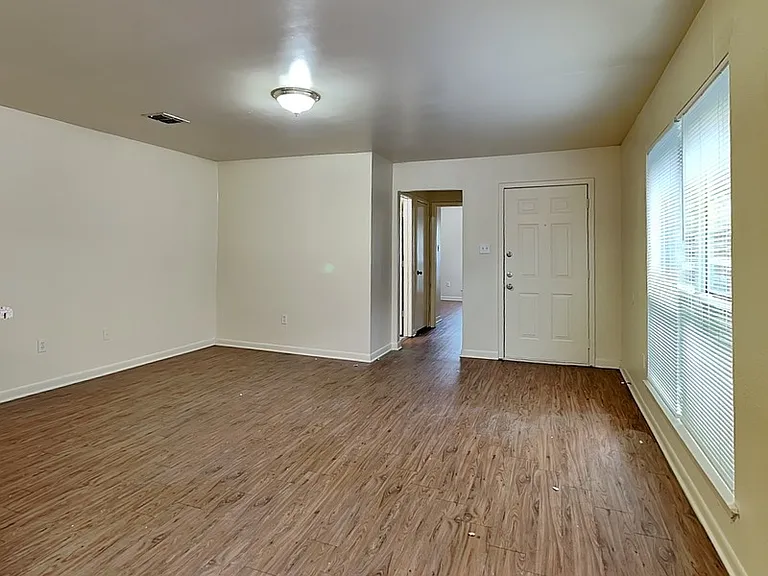 2955 Loving Ave — Photo 20