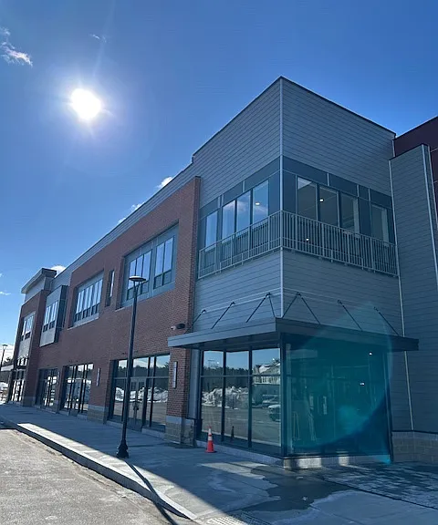 Residences at Sharon Gallery — Photo 32