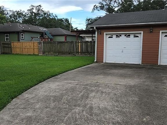 4th image of 1624 Mirabeau Ave