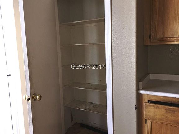 5th image of 1344 N Sloan Ln