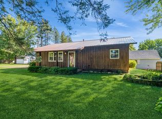 542 5th St SE, Milaca, MN 56353