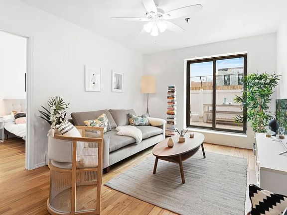 3rd image of 318 Warren St Floor 2