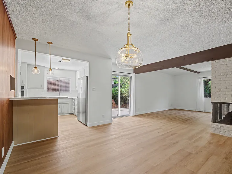 4413 Canoga Dr — Photo 30