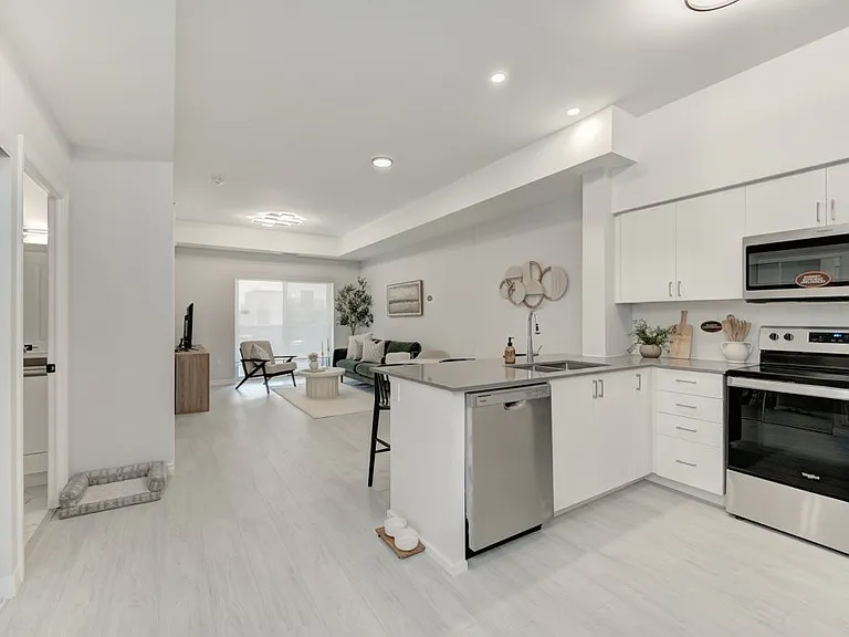 50 Otterbein Rd — Photo 1