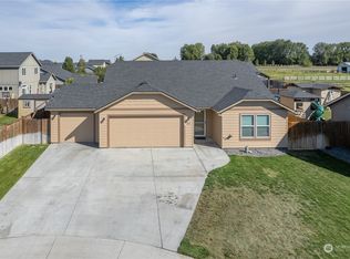 805 S Tyler Ct, Moses Lake, WA 98837