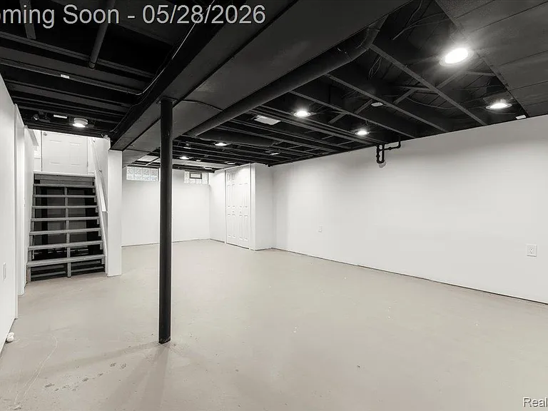 1313 Royal Ave — Photo 21