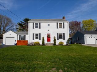 55 Knowles Dr, Warwick, RI 02888