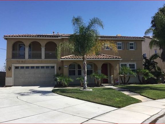 Very inviting curb appeal