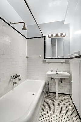 Rented by Akelius Real Estate Management | media 5