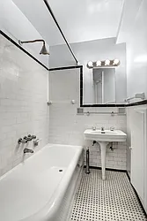 Rented by Akelius Real Estate Management