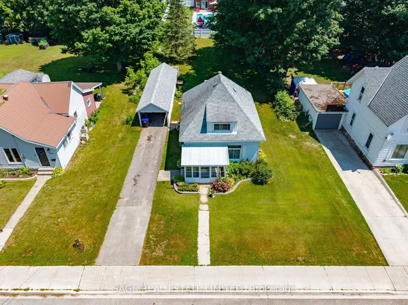 369 Queen St, Midland, ON L4R 3H6