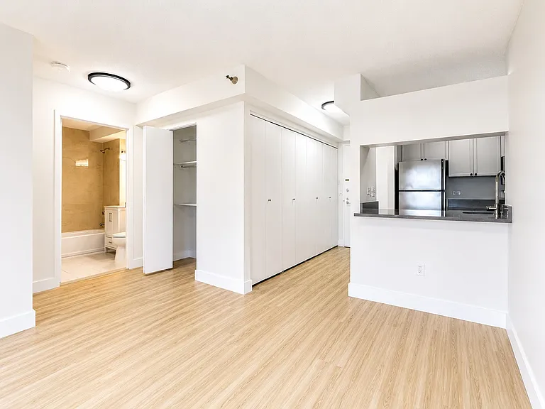 4-74 48th Ave #30J — Photo 7