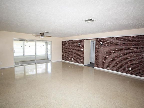3rd image of 2201 Morningside Dr
