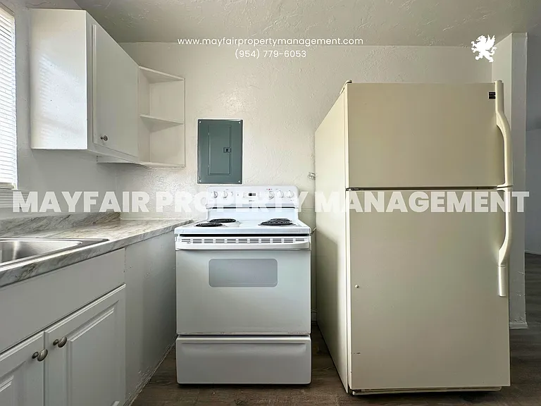 225 S B St #6 — Photo 5