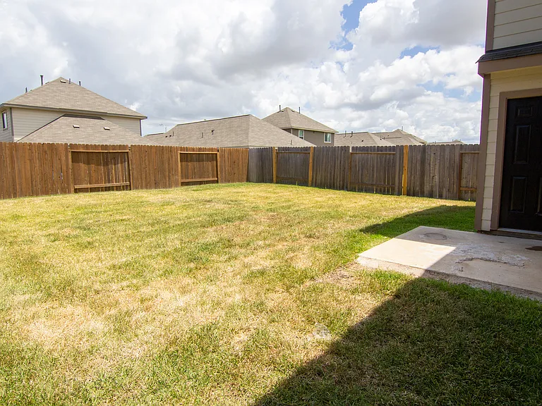 24226 Avogadro Dr — Photo 5