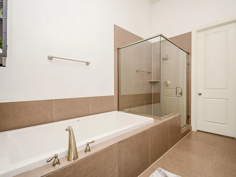 2960 Rusk St — Photo 18