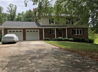 121 Magnolia St, North Wilkesboro, NC 28659