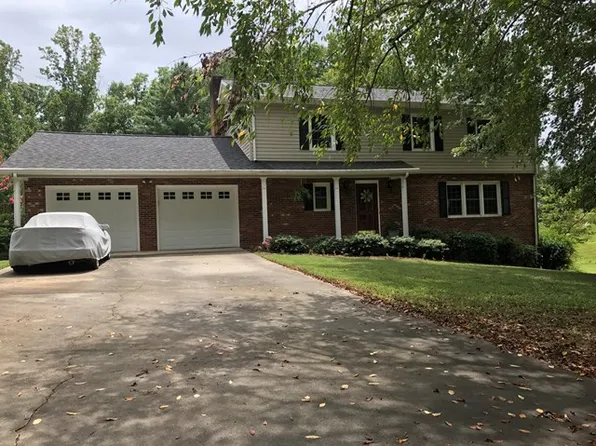 121 Magnolia St, North Wilkesboro, NC 28659