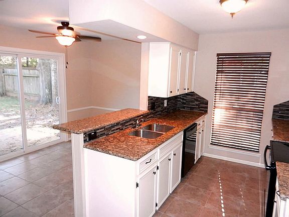 3rd image of 2730 Foliage Green Dr